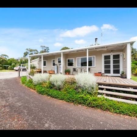19 Great Ocean Road, Marengo VIC 3233 Cottage FOR SALE By The Sea